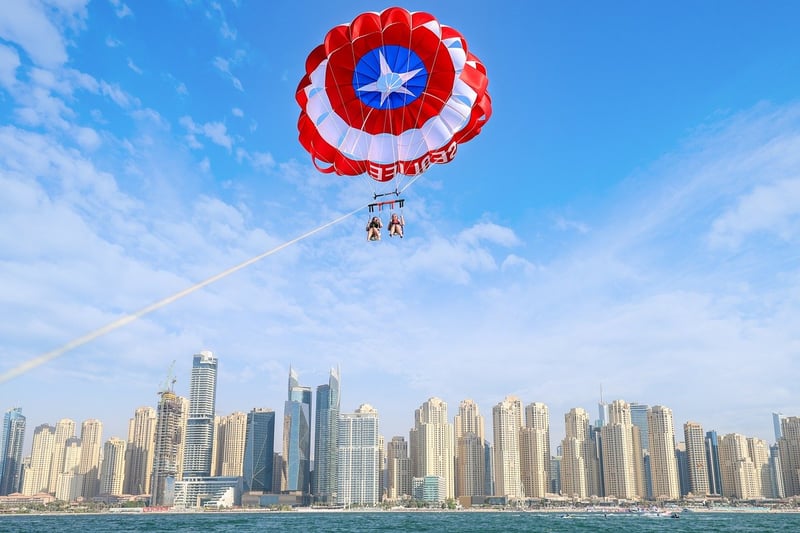 Parasailing Image